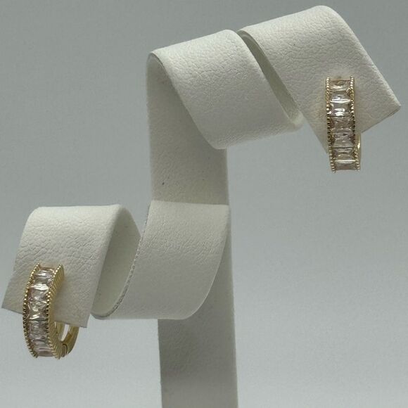 INC Silver Tone Crystal Baguettes Huggie Earnings - Picture 8 of 8